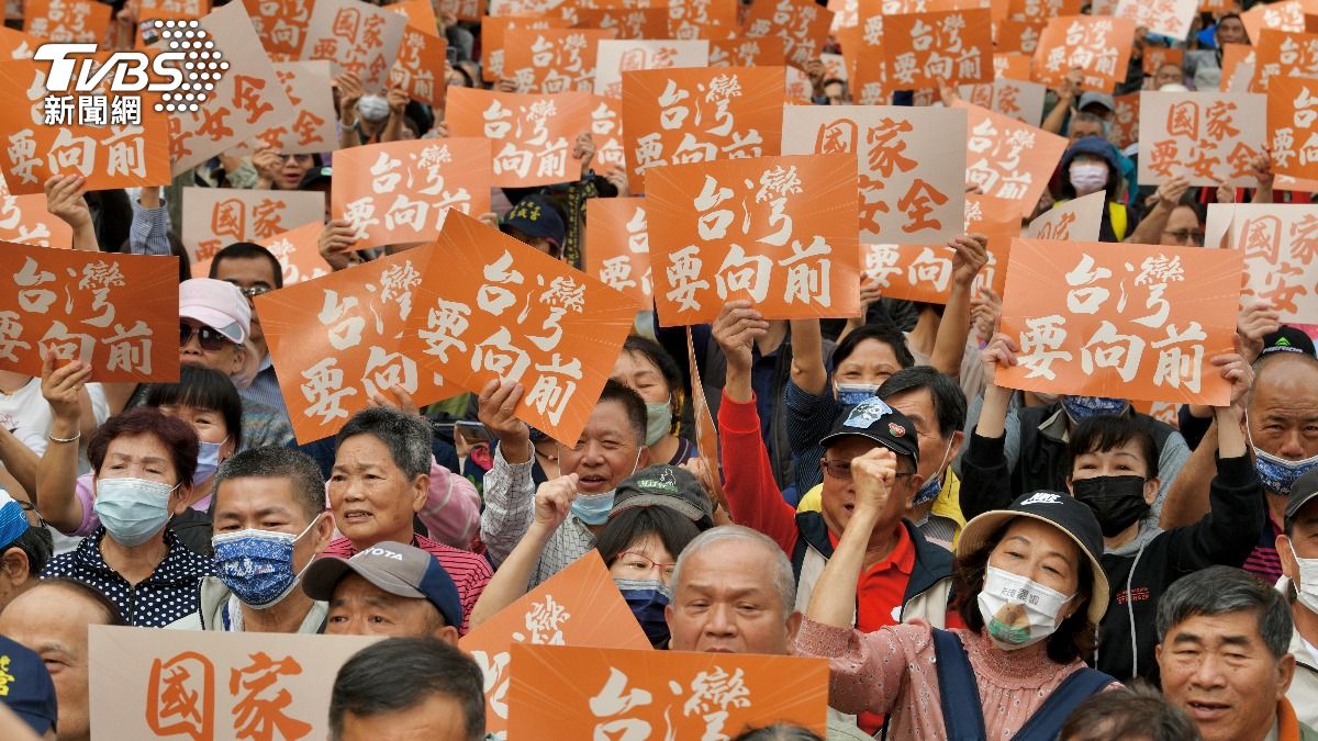 綠首場下鄉宣講前進台中!現場人潮曝 林右昌:社會對藍白不滿