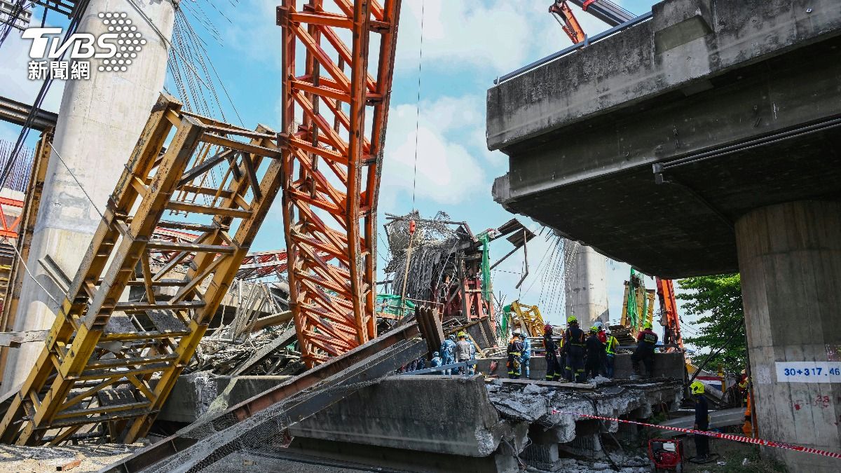泰國工地嚴重意外!高速公路「起重機倒塌」 至少4死數10傷