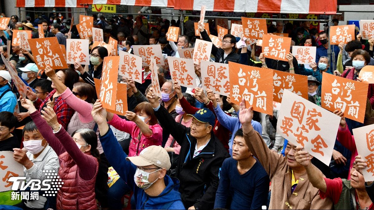 觀察/盧秀燕子弟兵「台中F3」危機升 綠首場宣講連署人潮爆