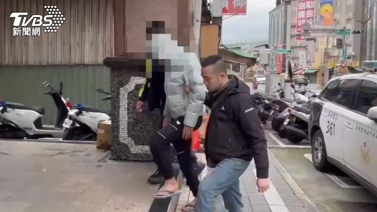 快訊/三重砍人2惡煞落網! 疑債務糾紛「捅刀」傷者肚破腸流