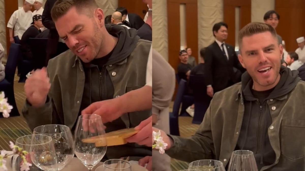 佛里曼(Freddie Freeman)的海膽初體驗。(圖/翻攝自IG@shoheiohtani)