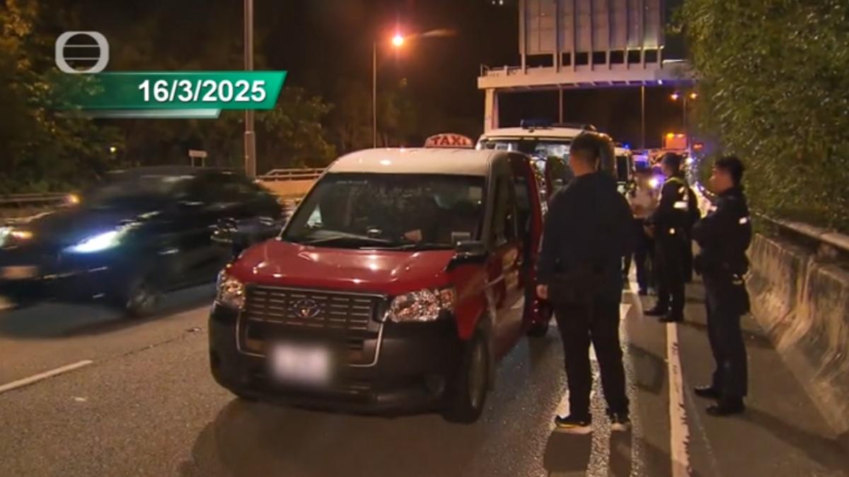 現場有人把風 砍人黑衣男搭計程車逃離 （圖／TVB）