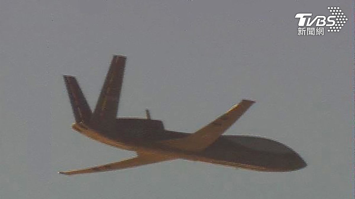 此為我軍日前P-3C監控中共無偵10無人機畫面。(示意圖,非當事新聞畫面/國防部提供)