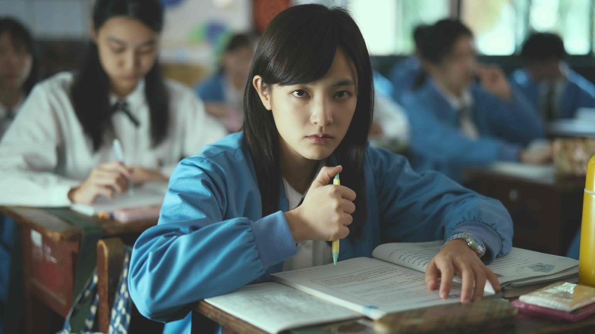 王淨在片中飾演柯震東的同班同學。(圖/麻吉砥加提供)