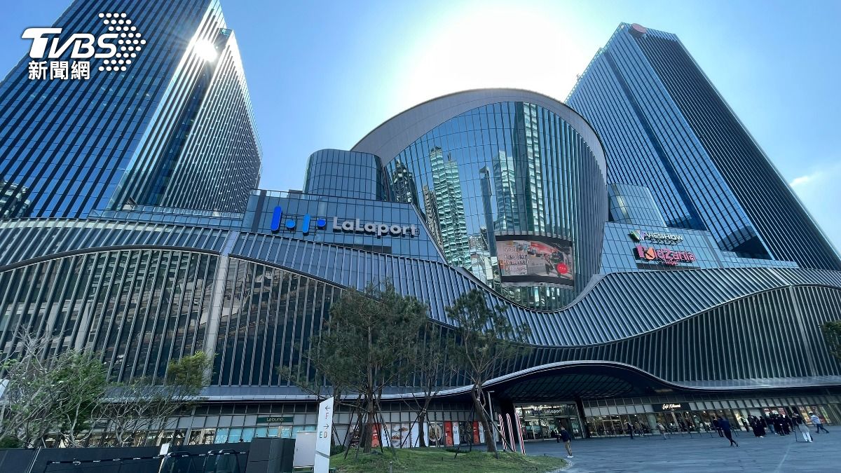 南港Lalaport於3月20日正式開幕。(圖／潘建樺攝）