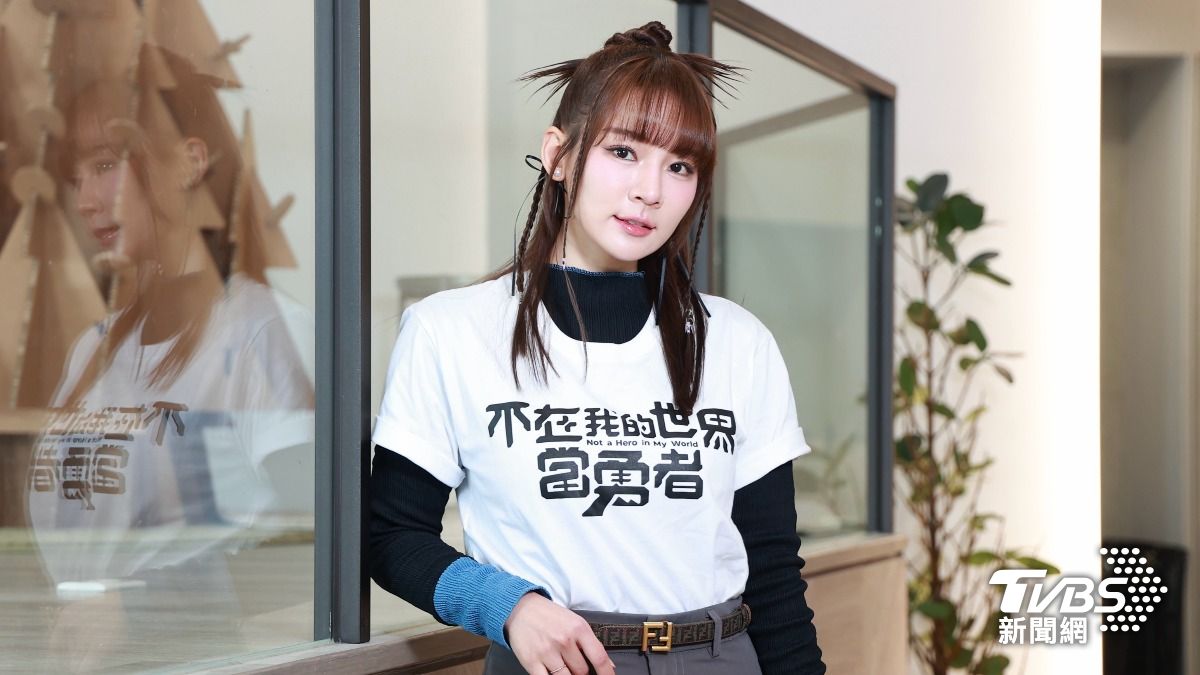 獨/「台版三上悠亞」林莎宣布引退寫真圈! 發完最後一本封奶:沒有了
