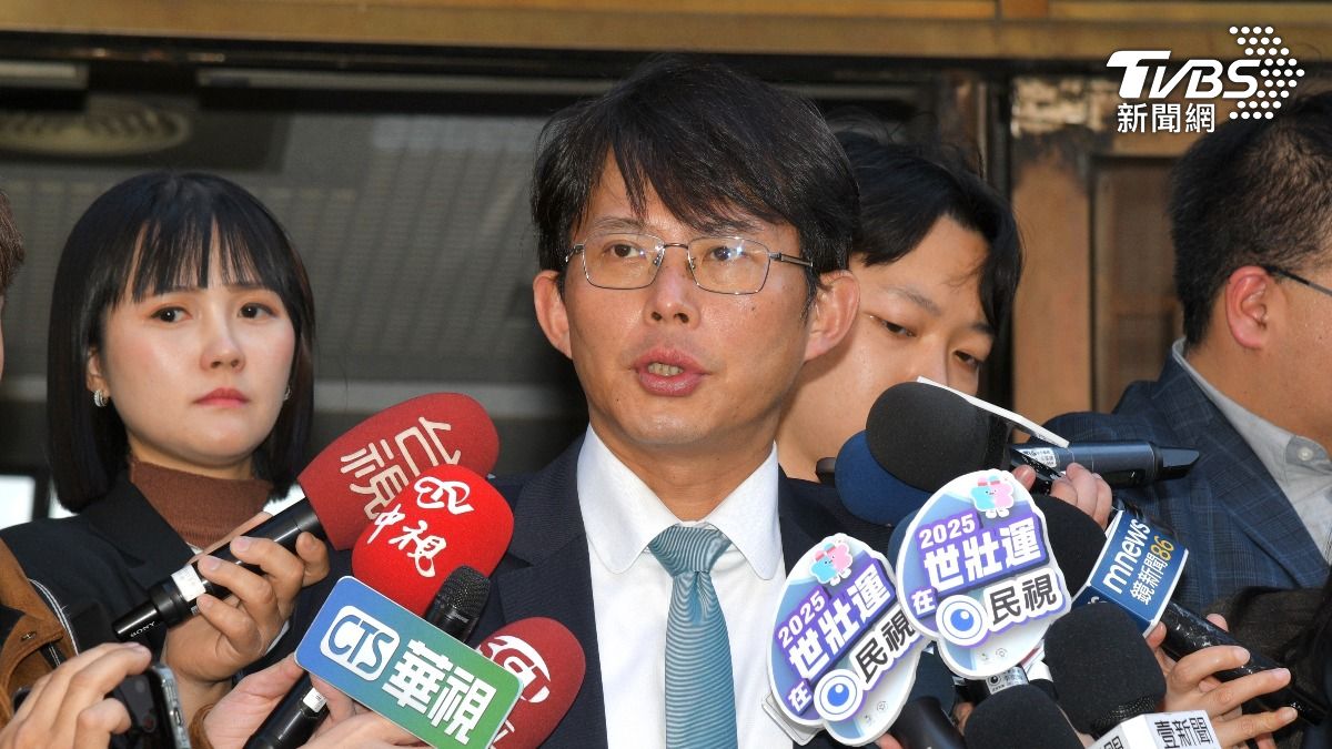 柯文哲出庭「卷證首攤在陽光下」 黃國昌再嗆北檢:品質低落