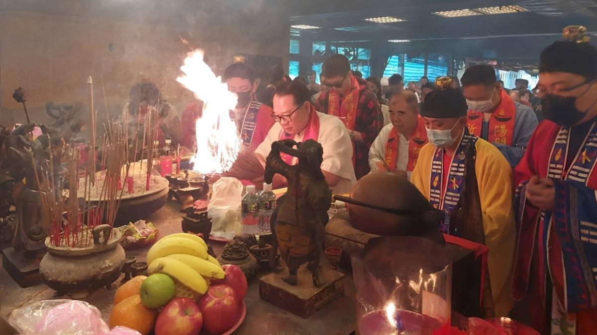 封神榜電影、動畫爆紅　年輕人湧入陽明山姜太公道場參拜