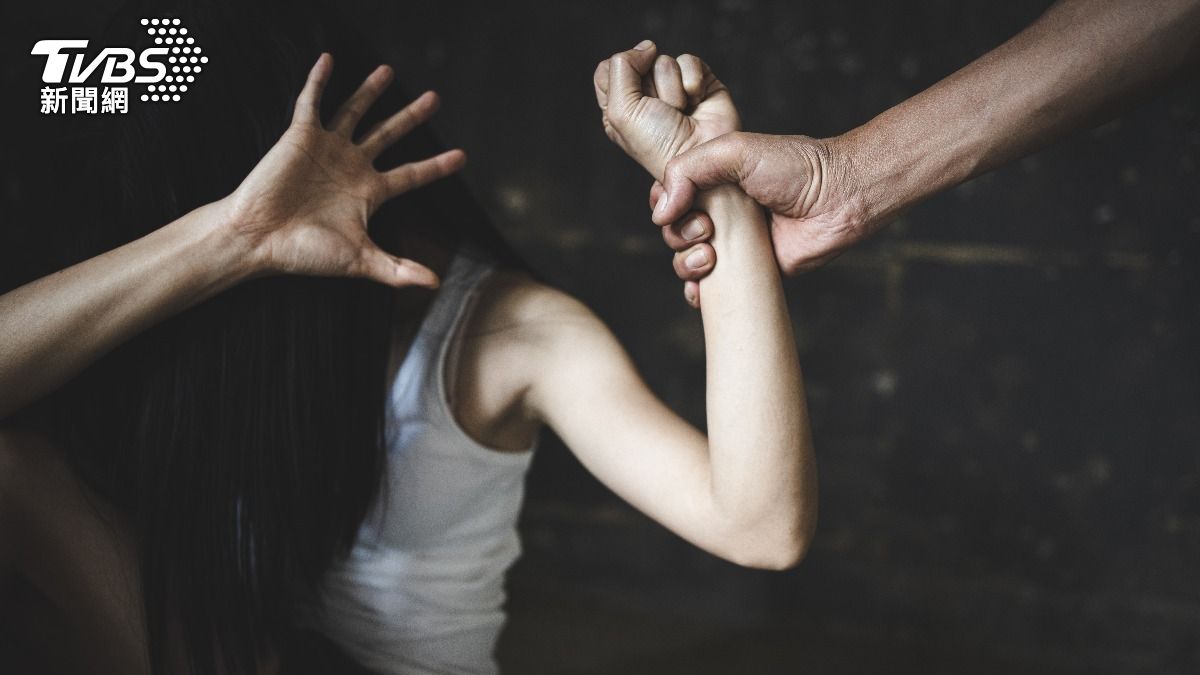 女大生被性侵偷拍!教室遭狼爪 印度教授認「傳到成人網」