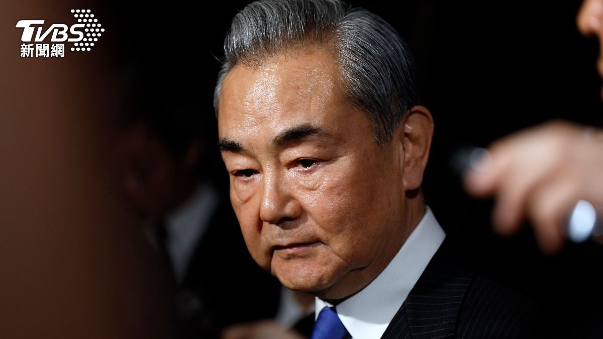 王毅稱日本發出「令人震驚的」錯誤信號