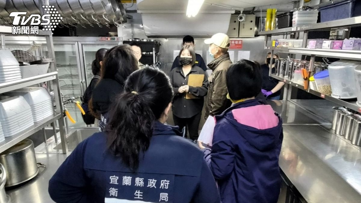 涮樂和牛羅東店食物中毒檢驗曝 疾管署:5廚師染諾羅