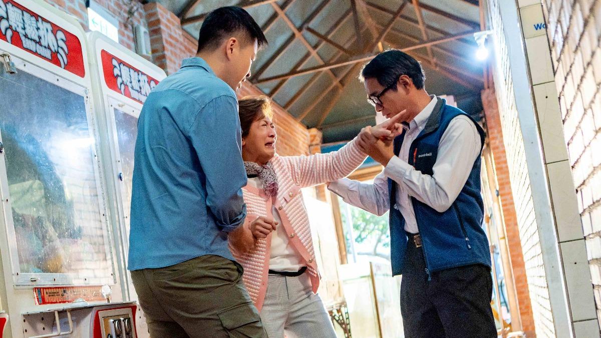 謝瓊煖成失智患者見「鏡中面容」崩潰大哭 尪暖回這句話惹鼻酸