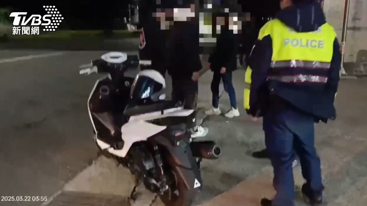 北海岸揪團吃肉粽！百猴騎改裝車深夜「炸街」　警怒開86罰單