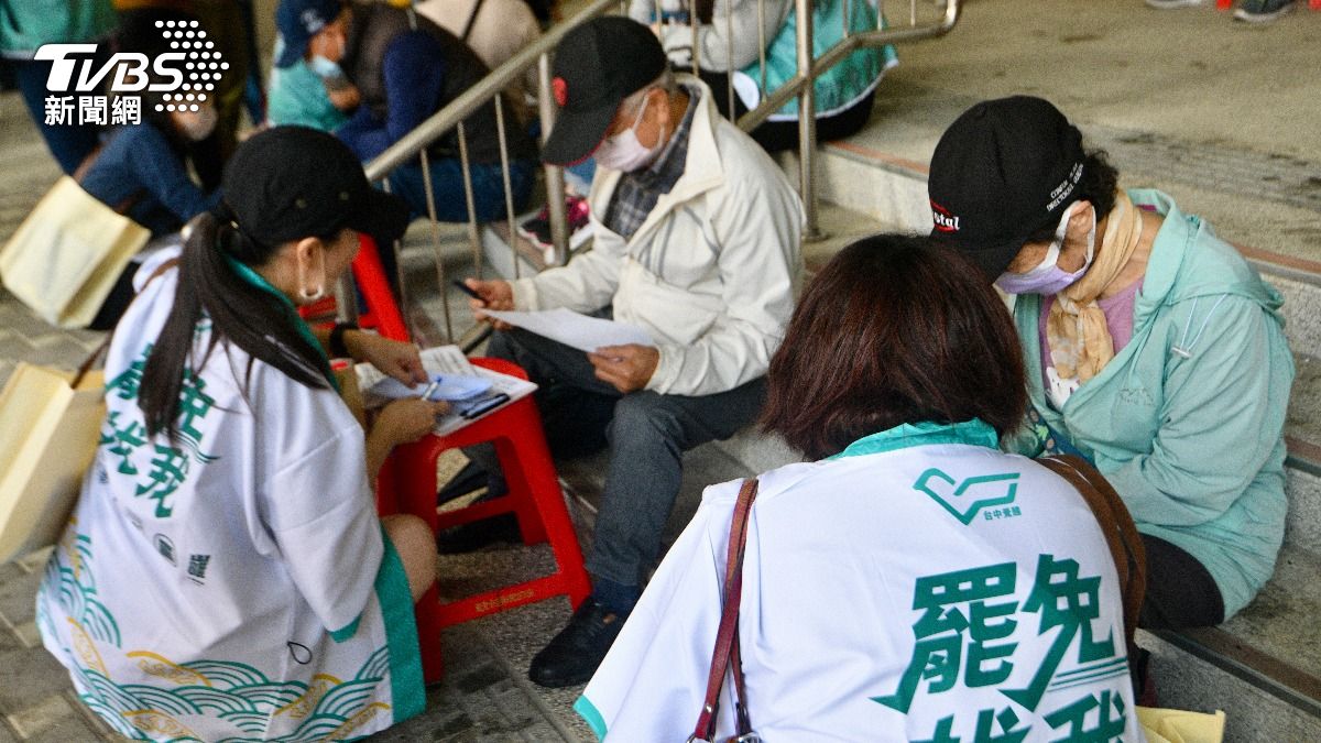 民進黨失民心→潰敗？曝大罷免警訊　作家示警「最大禁忌」