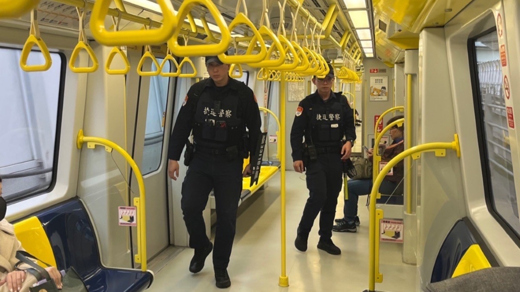 新北警巡邏維護治安畫面。(圖片來源：新北市政府警察局)