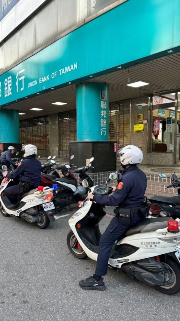 新北警巡邏維護治安畫面。(圖片來源：新北市政府警察局)