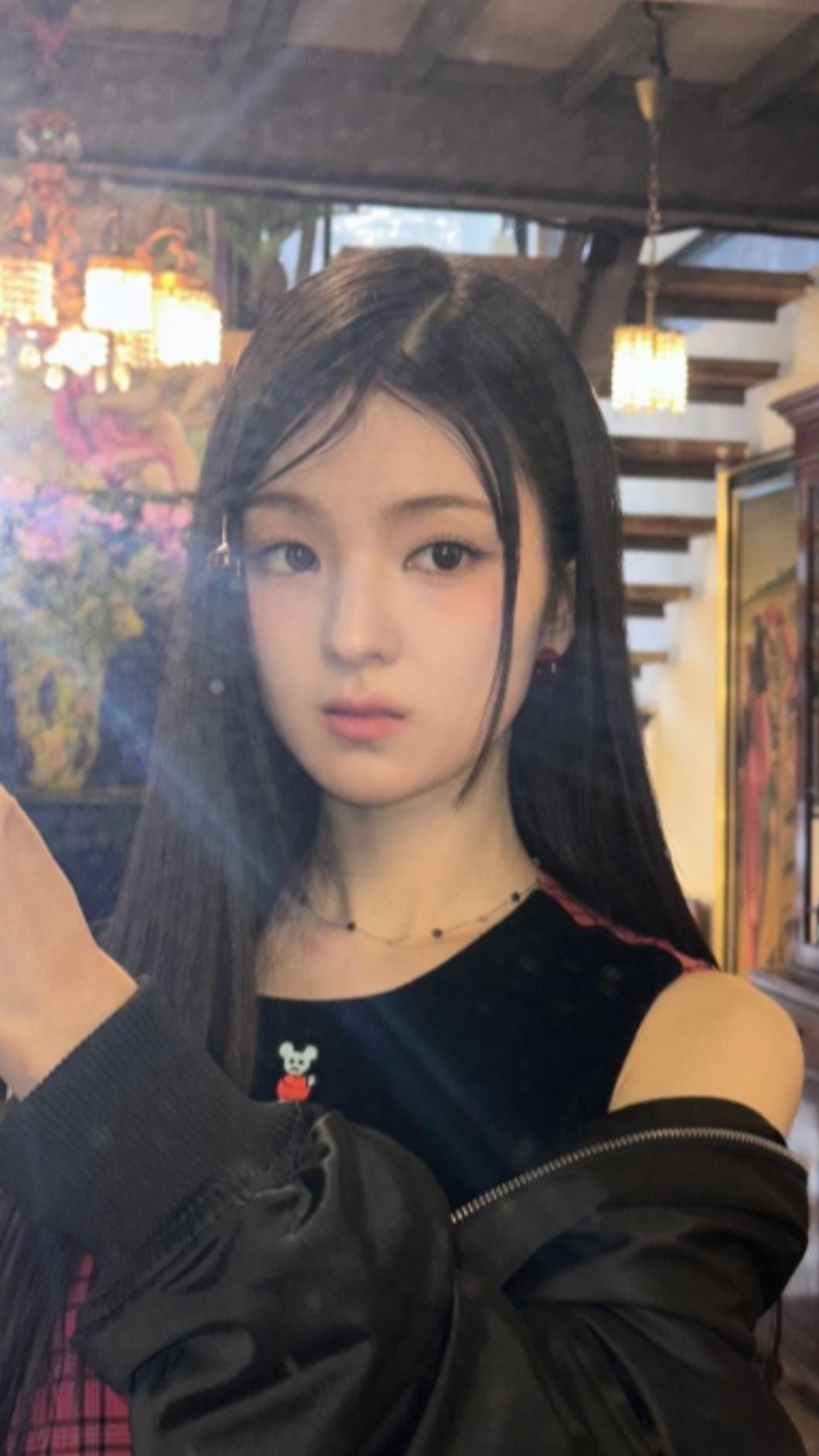 韓國歌手Gyubin外型甜美,有「小IU」封號。(圖/翻攝自Gyubin IG)