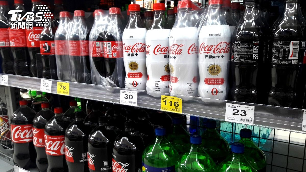 很多人中招!天熱常喝「1飲料」恐骨質疏鬆 醫籲:不愛運動更慘