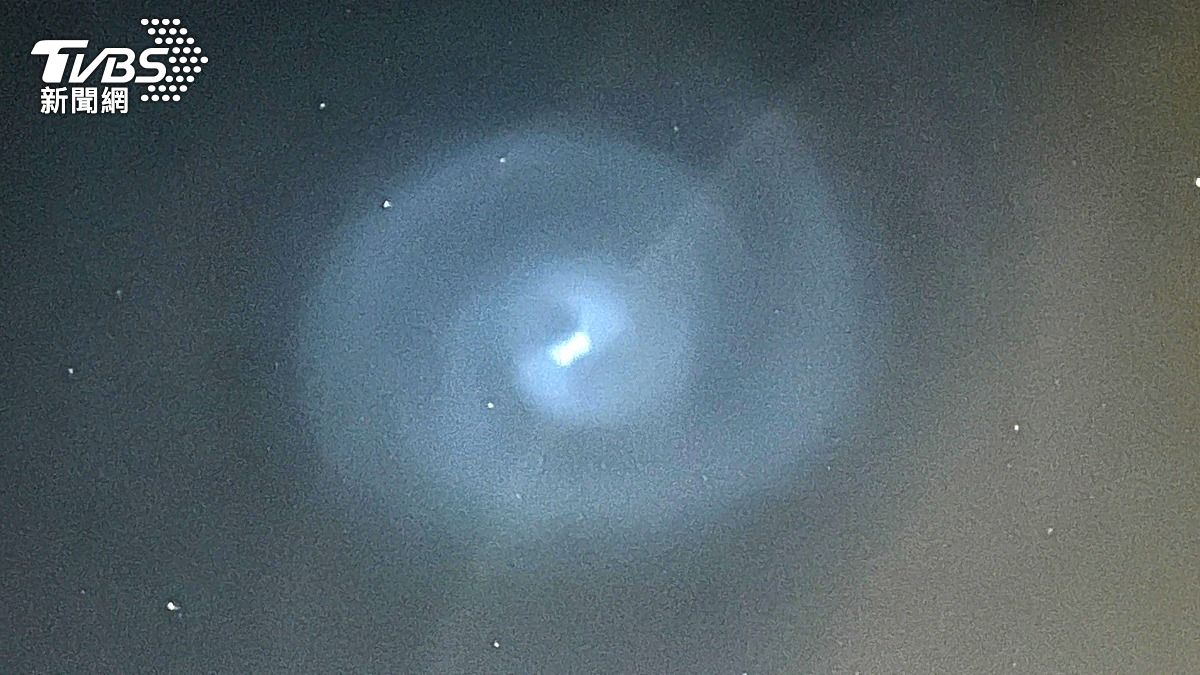 歐洲驚見「外星傳送門」?多國清晰直擊 幽藍風火輪樣貌曝