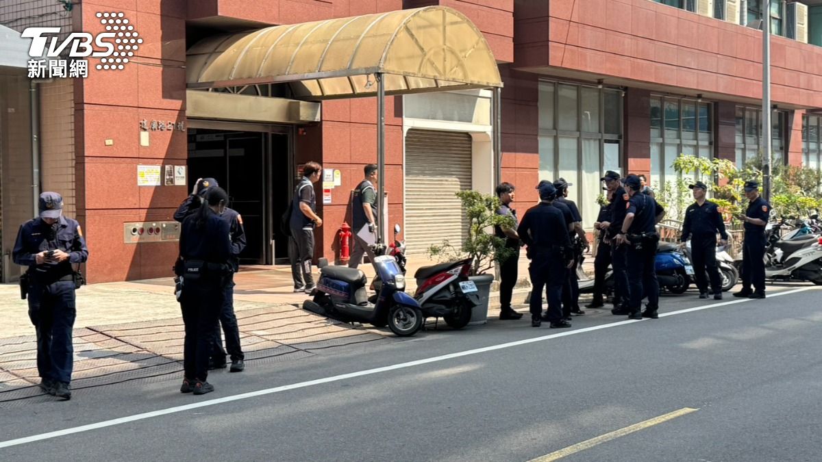 竹聯幫宣布繼任幫主,新北市警力佈署。(圖/TVBS)