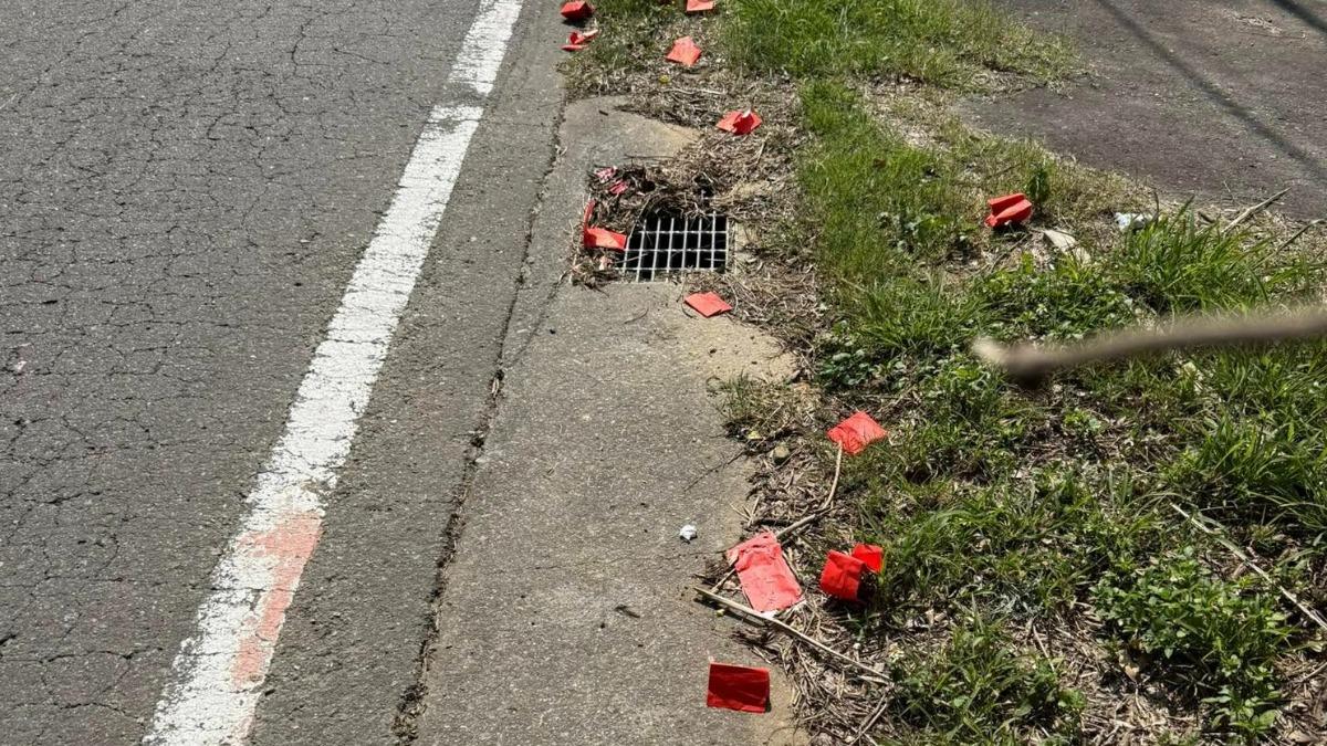 新竹大坪頂「避邪紅包袋」滿地亂丟 民俗專家喊母湯