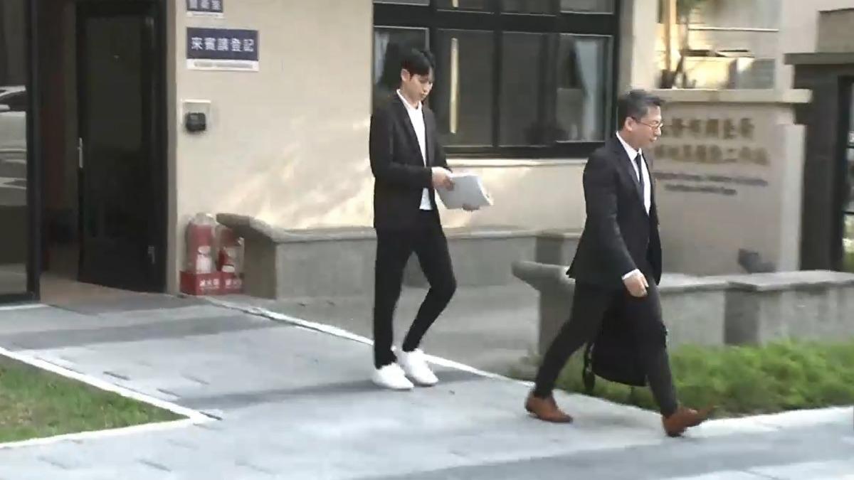 家寧1家涉逃漏稅!Andy現身北機組…攜大疊資料助檢警調查