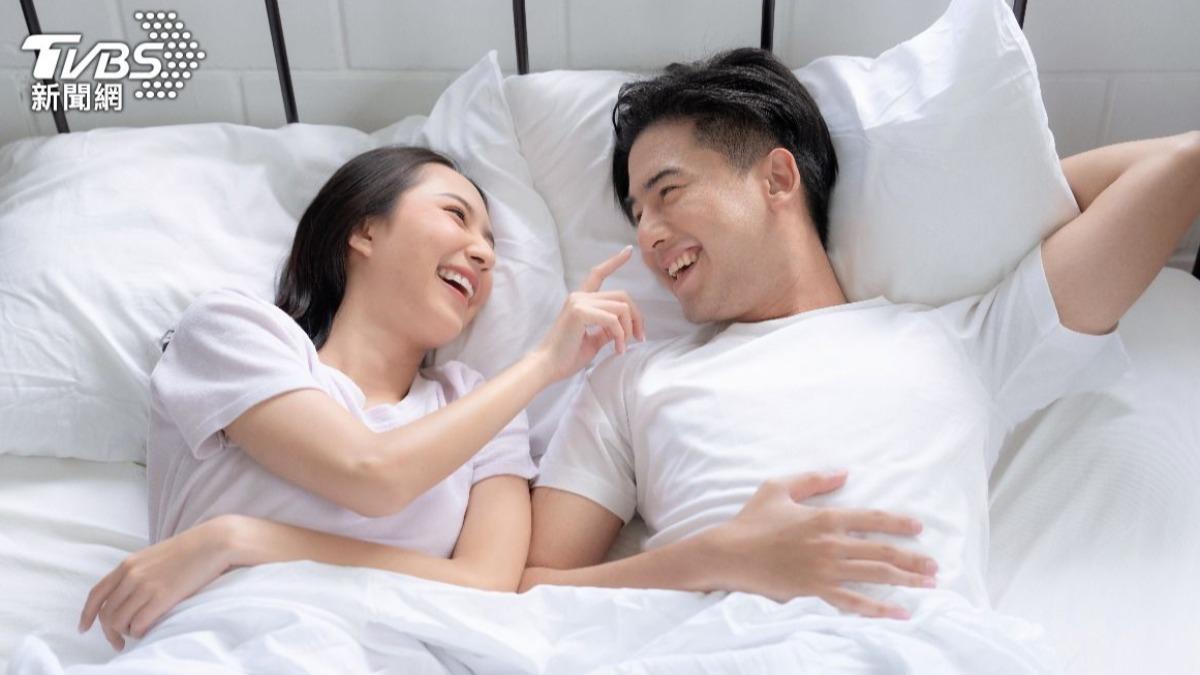 默契勝過言語!4星座與內向者最速配 他心思細膩給足安全感