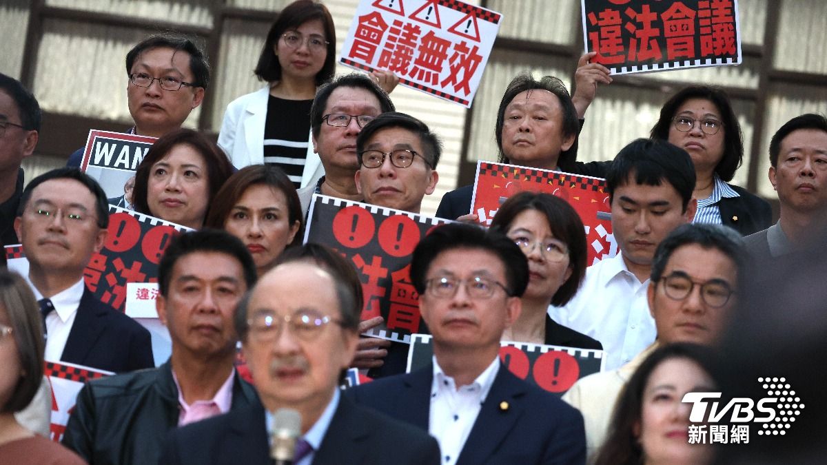 記者會幾乎全員出席。(圖/華子琛攝)