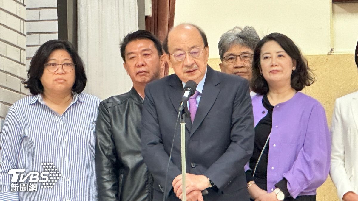 把藍白委全送紀律委員會 柯建銘嗆韓國瑜:有種來釘孤枝
