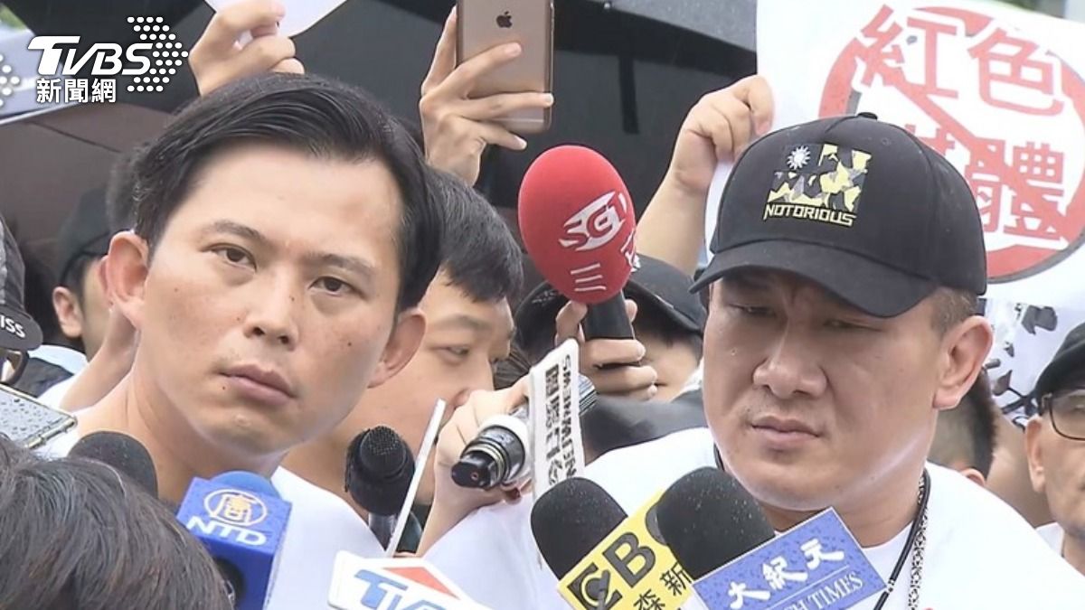 黃國昌跟館長辦反紅媒活動。(圖/TVBS資料畫面)