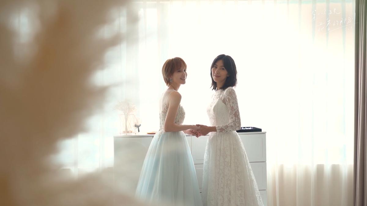 程予希（左）、林辰唏穿婚紗太香。（圖／GagaOOLala提供）