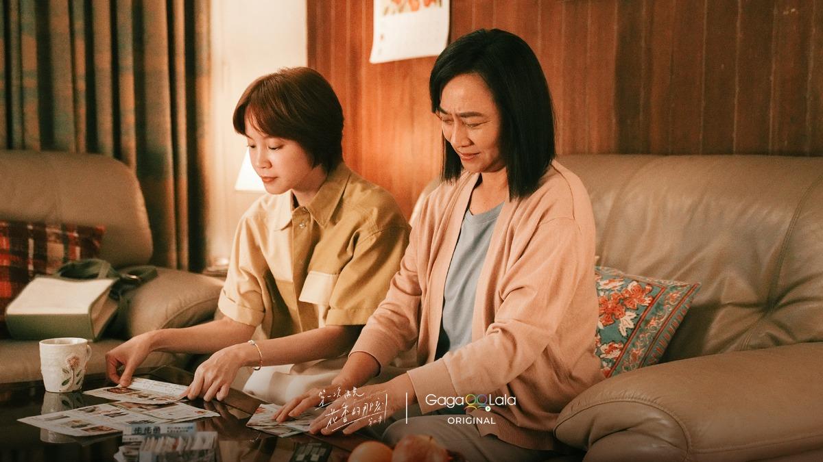 程予希(左)、楊麗音母女和解。(圖/GagaOOLala提供)