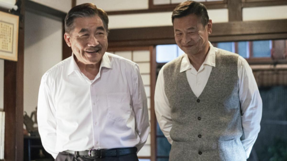 《搜查瑠公圳》張世(右)、梁修身亦師亦友展現好情誼。(圖/伯樂影業提供)