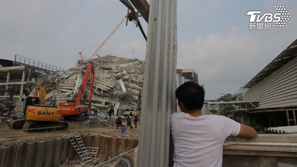曼谷大樓震垮工人3樓跳下成功逃生 憶驚魂瞬間:2分鐘內就倒塌