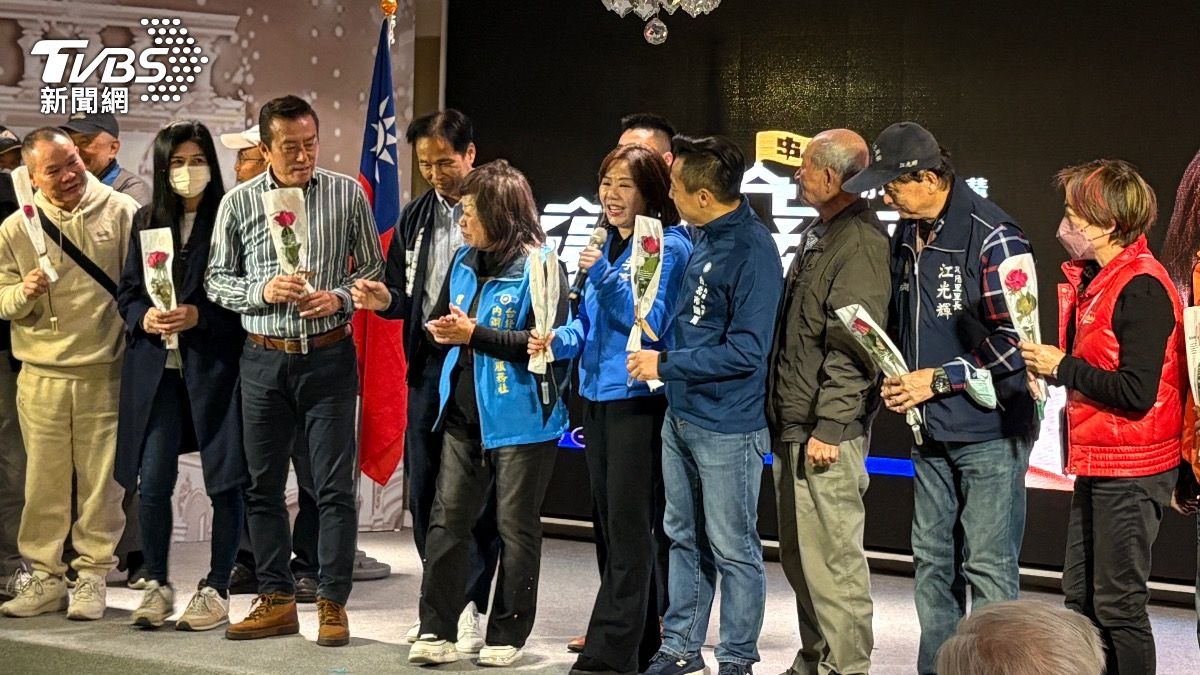 藍委李彥秀出席政策宣講說明會,提醒選民務必出門投下不同意罷免。(圖/黃韋銓攝)
