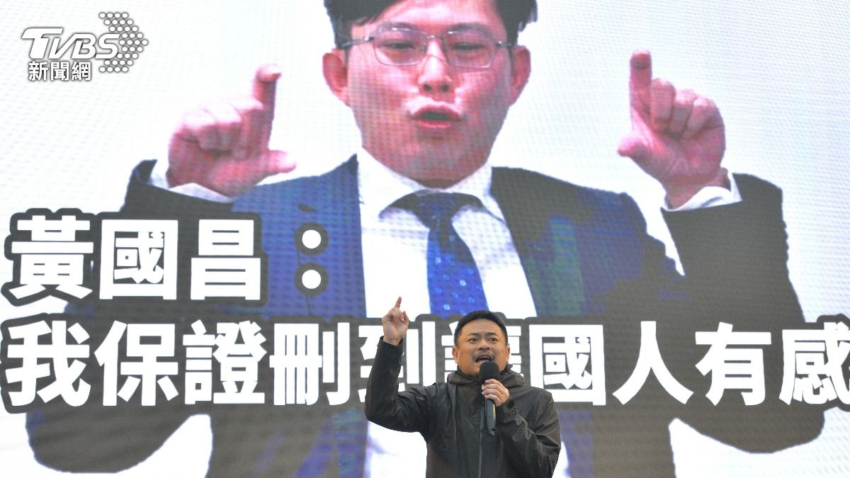 怒嗆黃國昌、傅崐萁「呷卡歹」 洪申翰:我們會當人民的側翼