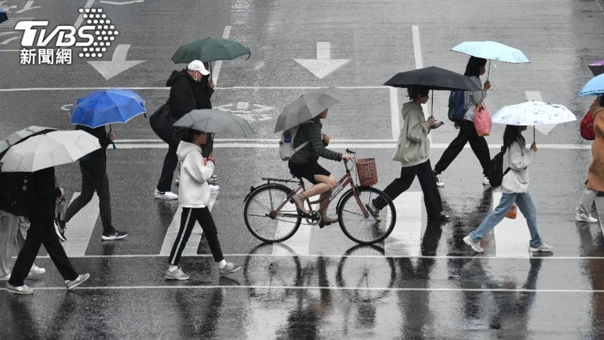 天氣／出門帶傘！2地區豪雨來襲　專家：午後降雨強度最強