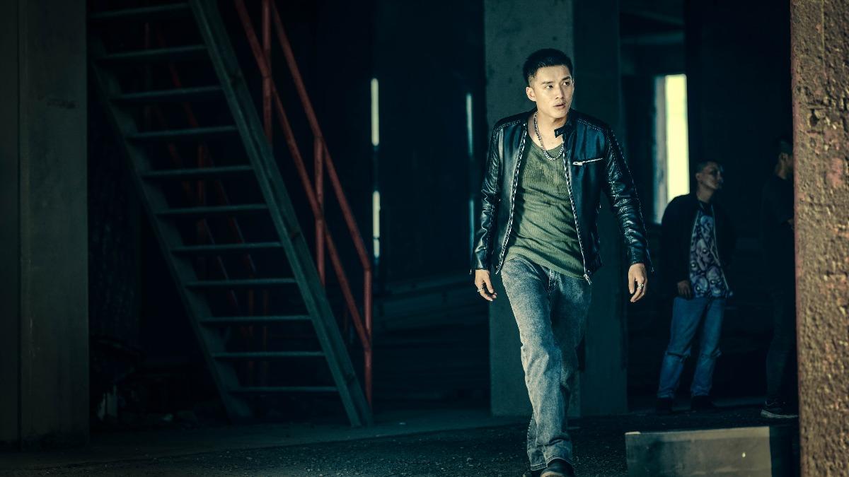 馬來西亞演員陳澤耀在《The Outlaw Doctor 化外之醫》首度挑戰反派角色。(圖/公視、中華電信、瀚草文創提供)