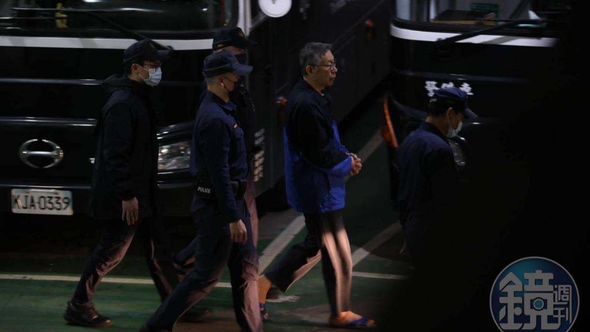 柯文哲「止痛劑吃最高劑量」被酸裝病 藥師:Tramadol屬管制藥品