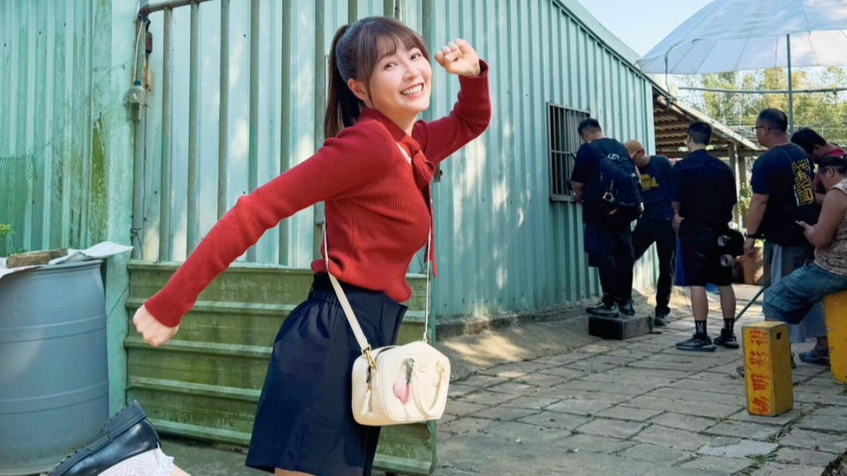 謝京穎入行初期遇詐騙。(圖/民視提供)