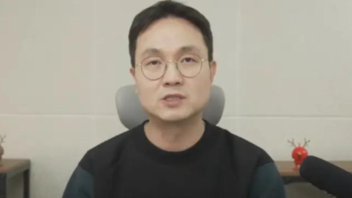 李鎮浩成法院認證跟騷犯。(圖/翻攝自李鎮浩YT)