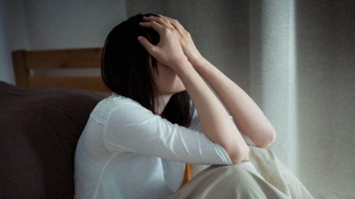 被爸媽質疑有刺青 19歲妹子崩潰「在全家面前全裸」證明清白