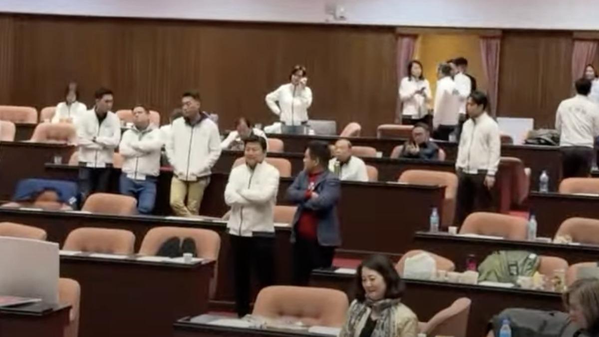 藍綠又槓!被傅崐萁譙雜碎? 莊瑞雄推擠嗆聲:是罵怎樣的啦