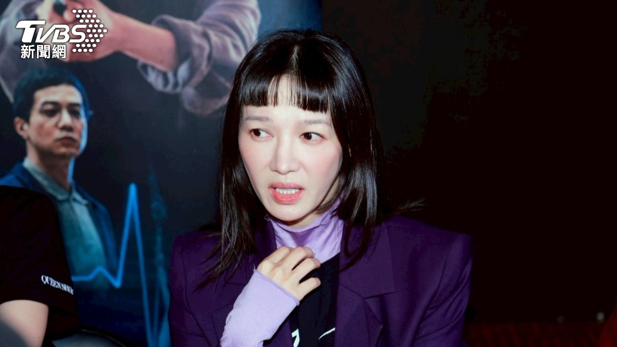李杏回億拍攝水刑戲,直呼生命安全無虞但真的很冷。(圖/趙世平攝)