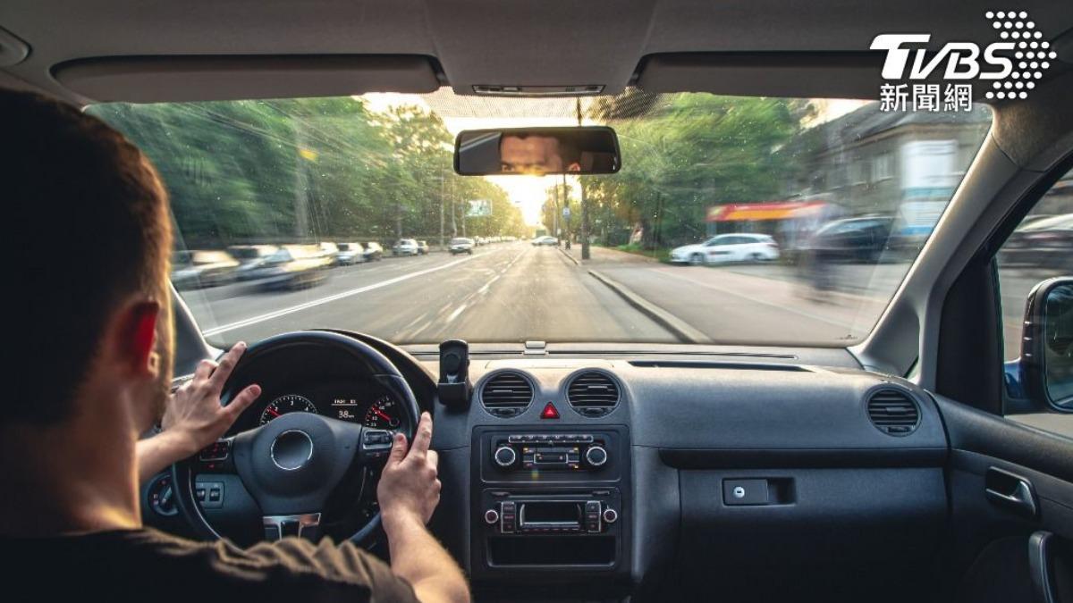 清明連假塞車怕尿急?醫曝「5招祕訣」 預防尿道炎、保護膀胱