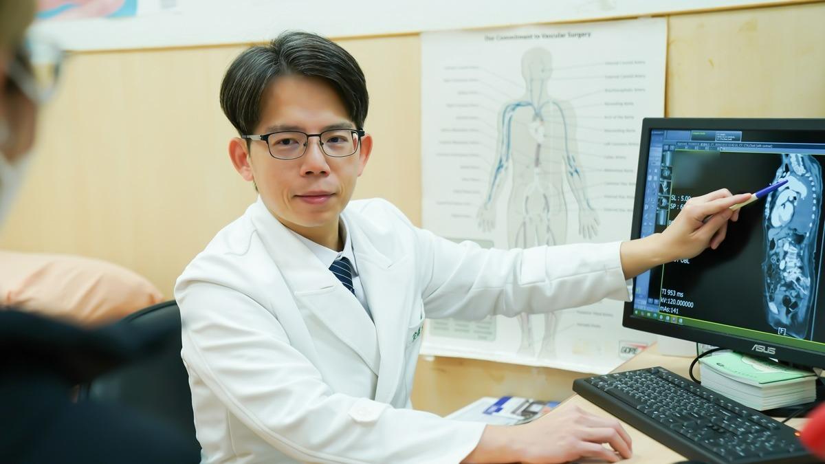 胸痛、呼吸喘！6公分主動脈瘤破裂　醫曝「無徵兆」死亡率9成