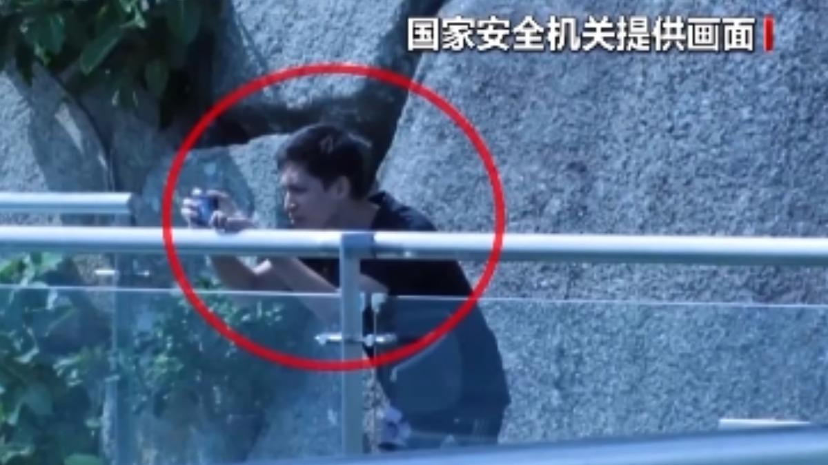 大陸國家安全機關拘捕三名菲籍人士,指控涉嫌從事間諜活動。(圖/大陸央視)
