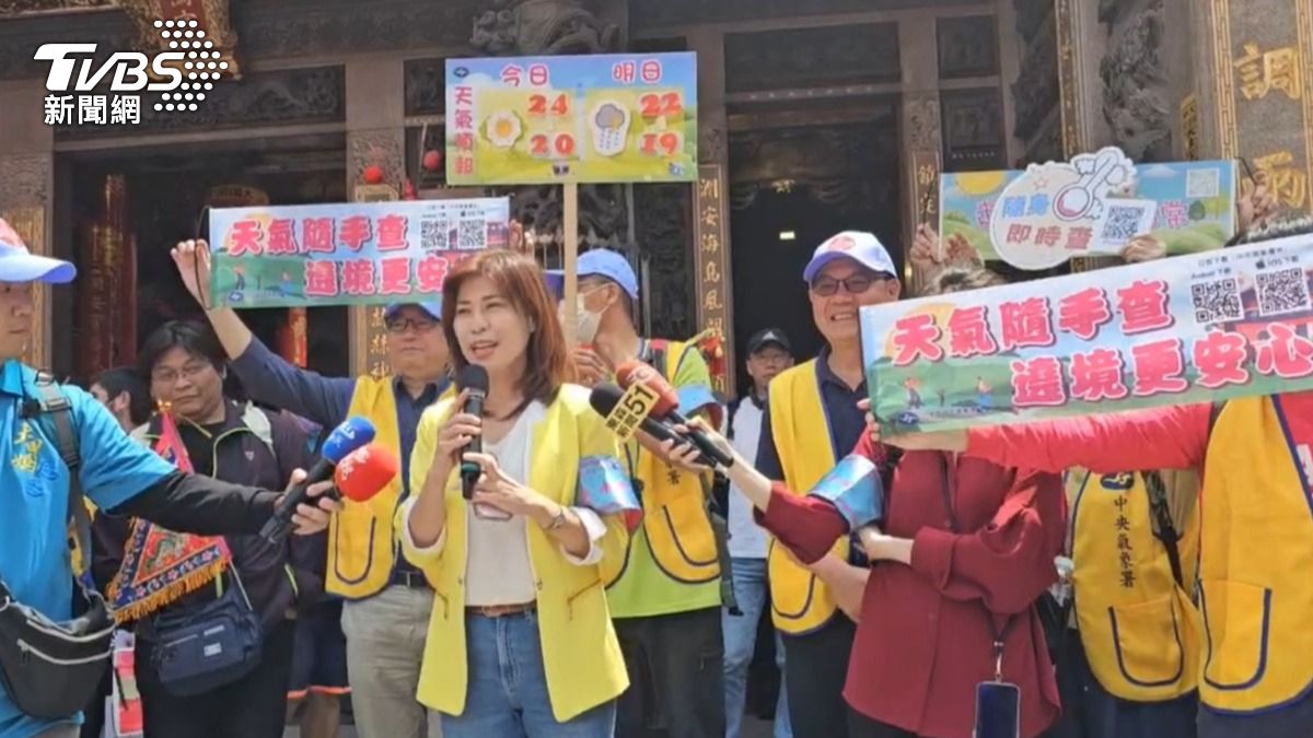 連13年來大甲媽!伍婉華台語報遶境9天氣象 笑喊:有聽懂嗎