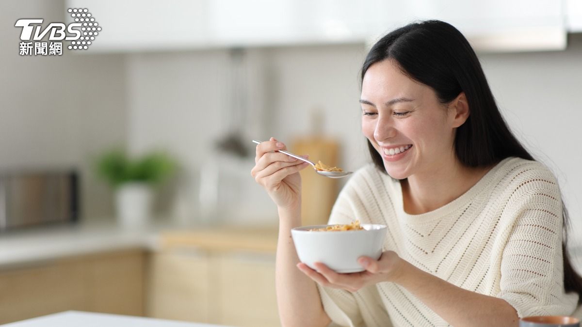 吃飯養成一習慣！不用節食能瘦又健康　研究：營養吸收效果更好