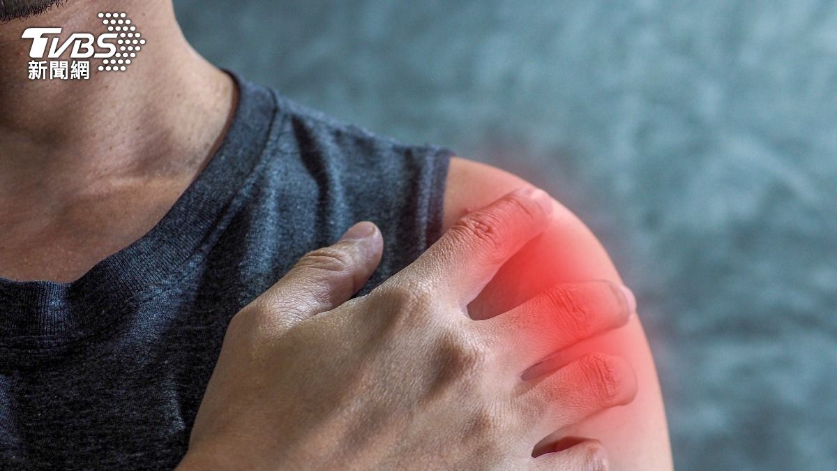 按摩別亂按!26歲陸工程師「頸動脈剝離」腦中風 半邊身體凍住